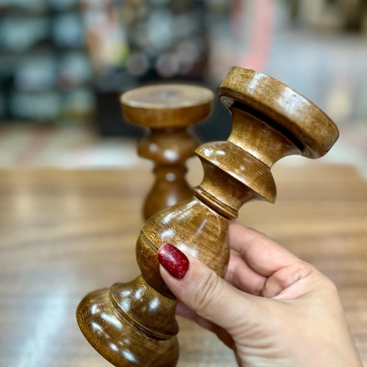 شمعدان چوبی دست ساز طرح کلاسیک