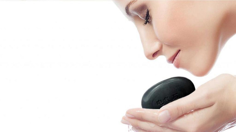 صابون زغال فعال عاشق بهار